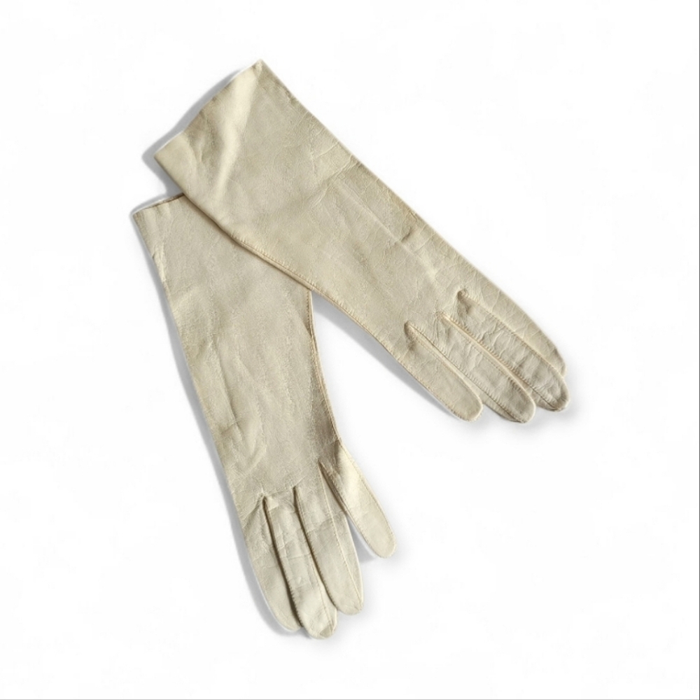 Vintage 50s - 60s Chic Women's Kid Leather Gloves Cream Ivory Size 7